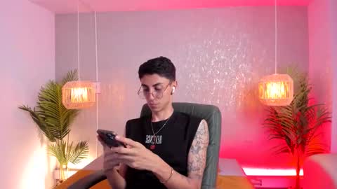 Gio Carangi online show from March 6, 4:20 am