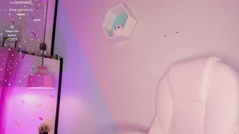 Giovanna  online show from February 7, 9:58 am