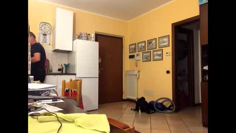 Snapshot of giovanni_1964 chatting on April 7, 5:57 pm giovanni_1964 online show from April 7, 5:57 pm