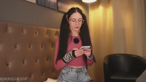 Nikki online show from November 21, 12:04 pm