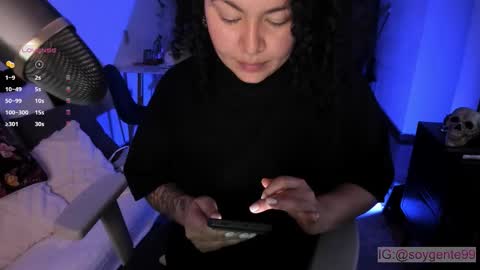 girl_inline online show from October 7, 1:47 am