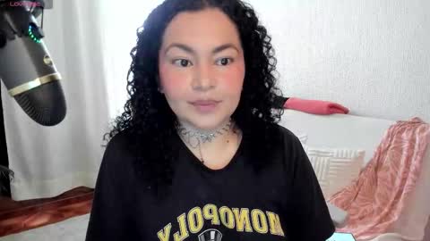 Snapshot of girl_inline chatting on February 7, 6:55 pm girl_inline online show from February 7, 6:55 pm