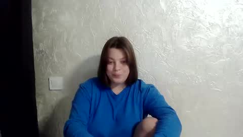 Snapshot of girl_leya chatting on December 15, 9:08 pm girl_leya online show from December 15, 9:08 pm