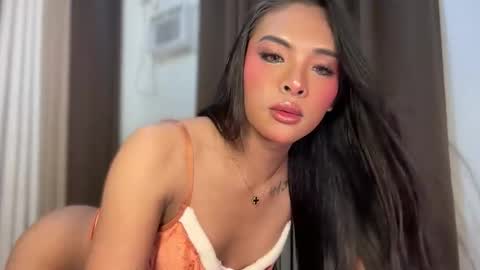 queen ronna online show from May 31, 6:09 pm