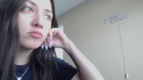 Jasmine online show from December 2, 4:57 pm