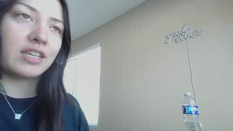 Jasmine online show from December 3, 5:44 pm