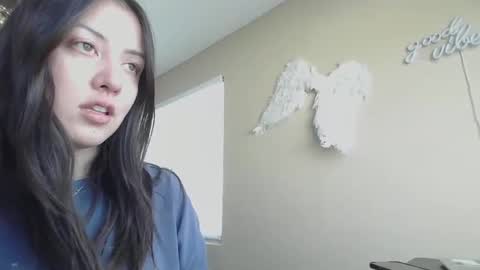 Jasmine online show from February 22, 6:50 pm