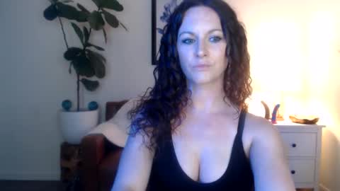 Girlnexxxdoor online show from March 31, 1:40 am