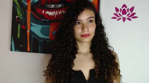 Snapshot of girlonhotflames chatting on October 28, 12:58 am LananaSofia and Boy online show from October 28, 12:58 am
