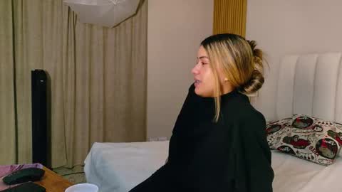 Snapshot of girlpinkxx chatting on February 2, 3:16 am girlpinkxx online show from February 2, 3:16 am