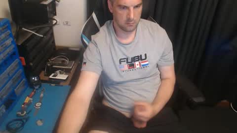 Snapshot of girlsaresexymadeoutapepsi chatting on December 15, 10:36 pm bob online show from December 15, 10:36 pm