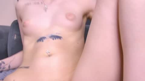 Ella Lisa Chloe online show from November 2, 5:48 pm