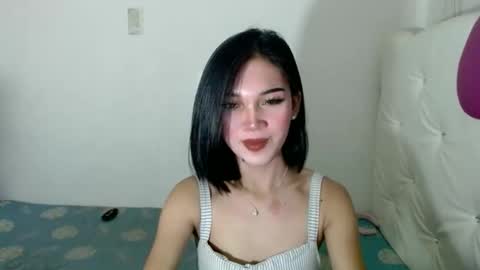Snapshot of girlthatyouwantxx chatting on September 12, 6:13 am Divine online show from September 12, 6:13 am