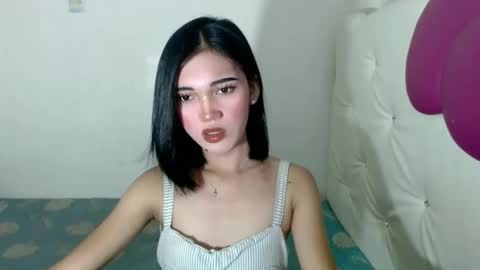 Snapshot of girlthatyouwantxx chatting on September 22, 6:15 am Divine online show from September 22, 6:15 am