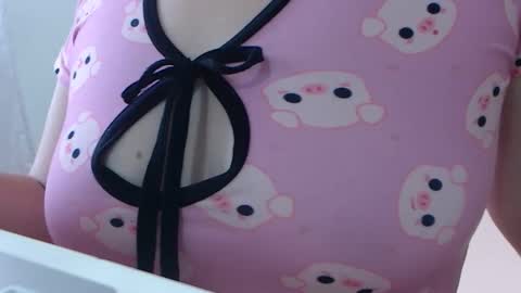 Snapshot of girlvictoria chatting on November 3, 3:24 pm Victoria online show from November 3, 3:24 pm