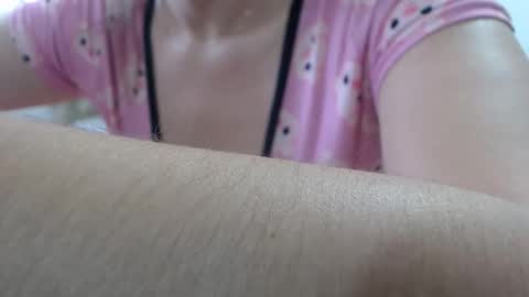 Snapshot of girlvictoria chatting on December 22, 4:37 pm Victoria online show from December 22, 4:37 pm