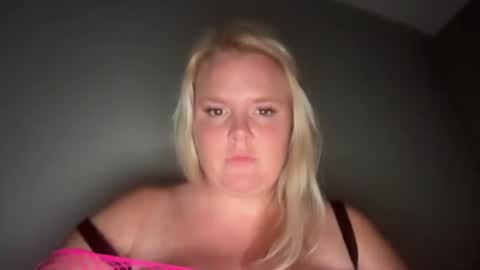 Snapshot of girthdaddy9 chatting on July 19, 2:37 am girthdaddy9 online show from July 19, 2:37 am