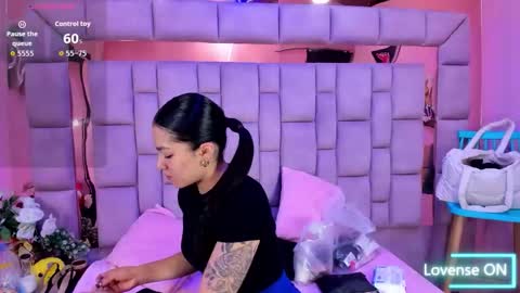 gisell_squirt online show from December 2, 12:43 pm