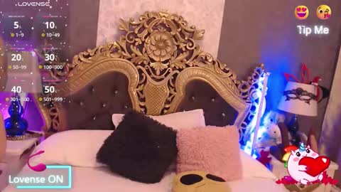 GiselleNoah online show from January 6, 1:37 pm