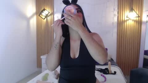 Snapshot of giselslut chatting on May 24, 2:16 am giselslut online show from May 24, 2:16 am