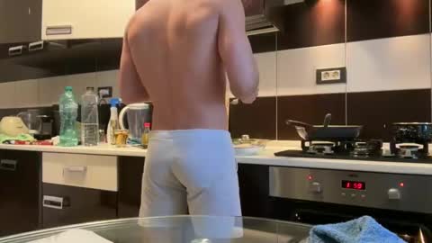 Snapshot of gitanoboy4 chatting on December 1, 10:42 am gitanoboy4 online show from December 1, 10:42 am