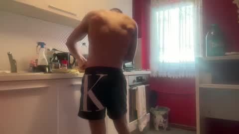 Snapshot of gitanoboy4 chatting on April 8, 6:13 am gitanoboy4 online show from April 8, 6:13 am