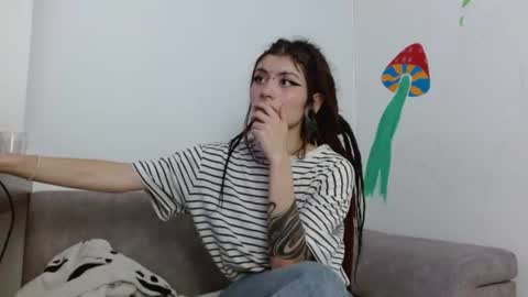 Snapshot of giulietta_mon chatting on June 28, 3:45 am Giulietta online show from June 28, 3:45 am