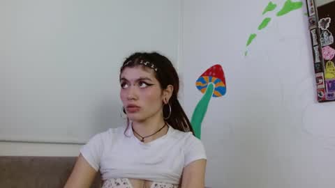 Snapshot of giulietta_mon chatting on July 23, 1:58 am Giulietta online show from July 23, 1:58 am