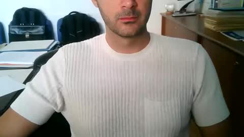 giuseppevai1 online show from September 21, 9:00 am