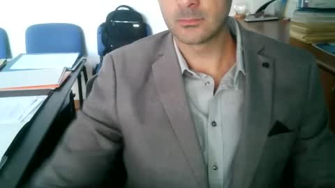giuseppevai1 online show from September 30, 7:35 am
