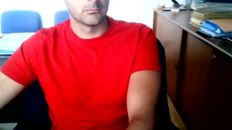 Snapshot of giuseppevai1 chatting on July 23, 9:18 am giuseppevai1 online show from July 23, 9:18 am