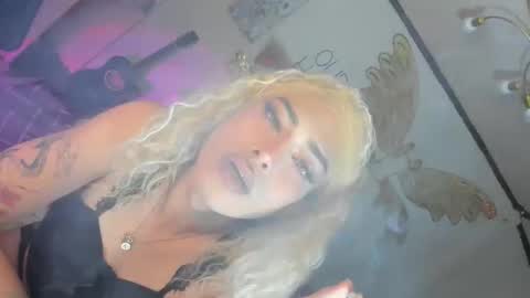 Kylie online show from September 25, 5:16 pm