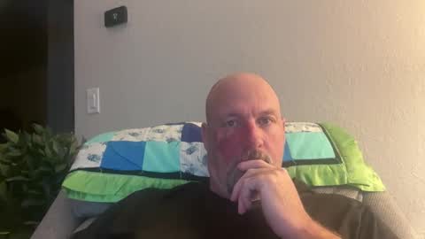 giveitup193 online show from May 2, 12:59 am