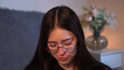 Agness online show from December 1, 2:33 pm