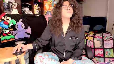 glaceon9 online show from January 11, 5:23 am