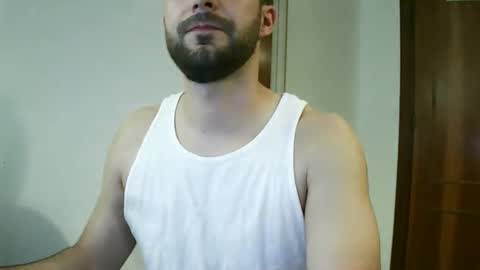 gladiator_18 online show from February 2, 11:42 pm