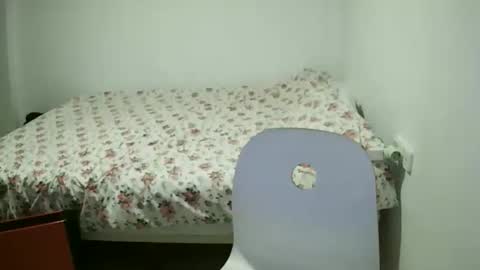 gladiator_18 online show from December 2, 3:56 am