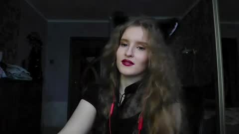 Snapshot of gladycassady chatting on February 24, 6:11 am Adeline online show from February 24, 6:11 am