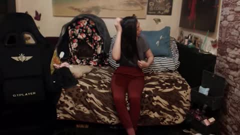 Glamourhottie online show from February 14, 9:28 am