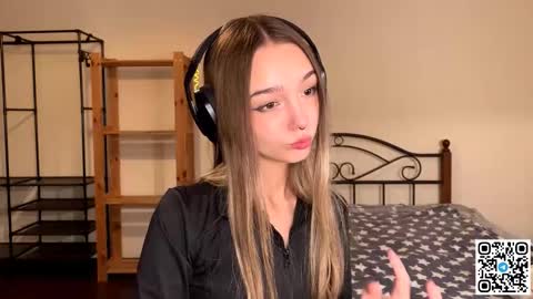 Catalina online show from November 21, 11:09 am