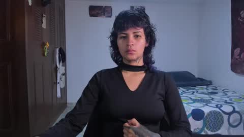 Snapshot of glitch_doll chatting on November 3, 1:12 pm NYX online show from November 3, 1:12 pm