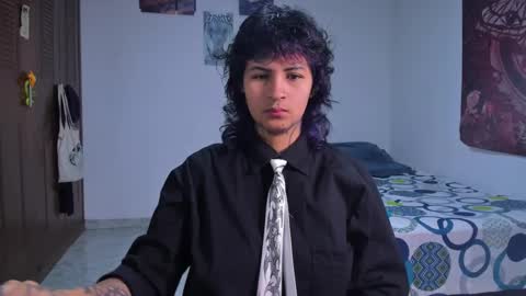 Snapshot of glitch_doll chatting on November 5, 12:49 pm NYX online show from November 5, 12:49 pm