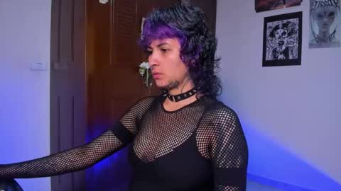 Snapshot of glitch_doll chatting on December 16, 3:39 pm NYX online show from December 16, 3:39 pm