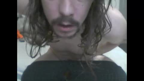 glitchingglob online show from January 3, 4:27 pm