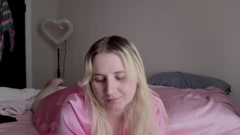 Glitch online show from September 10, 2:50 pm