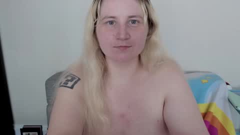 Glitch online show from September 19, 5:57 pm