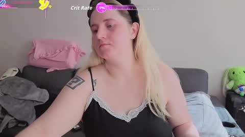 Glitch online show from November 7, 5:35 pm