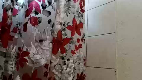 Snapshot of glly555 chatting on October 11, 5:22 pm glly555 online show from October 11, 5:22 pm