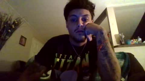 Snapshot of glly555 chatting on October 16, 10:27 am glly555 online show from October 16, 10:27 am