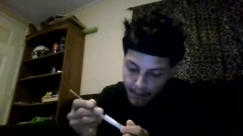 Snapshot of glly555 chatting on March 24, 10:42 am glly555 online show from March 24, 10:42 am